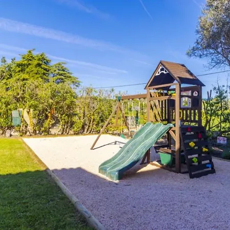 Escape To Paradise At Our Stunning Family Албуфейра