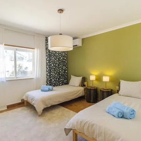 Escape To Paradise At Our Stunning Family Apartment *
